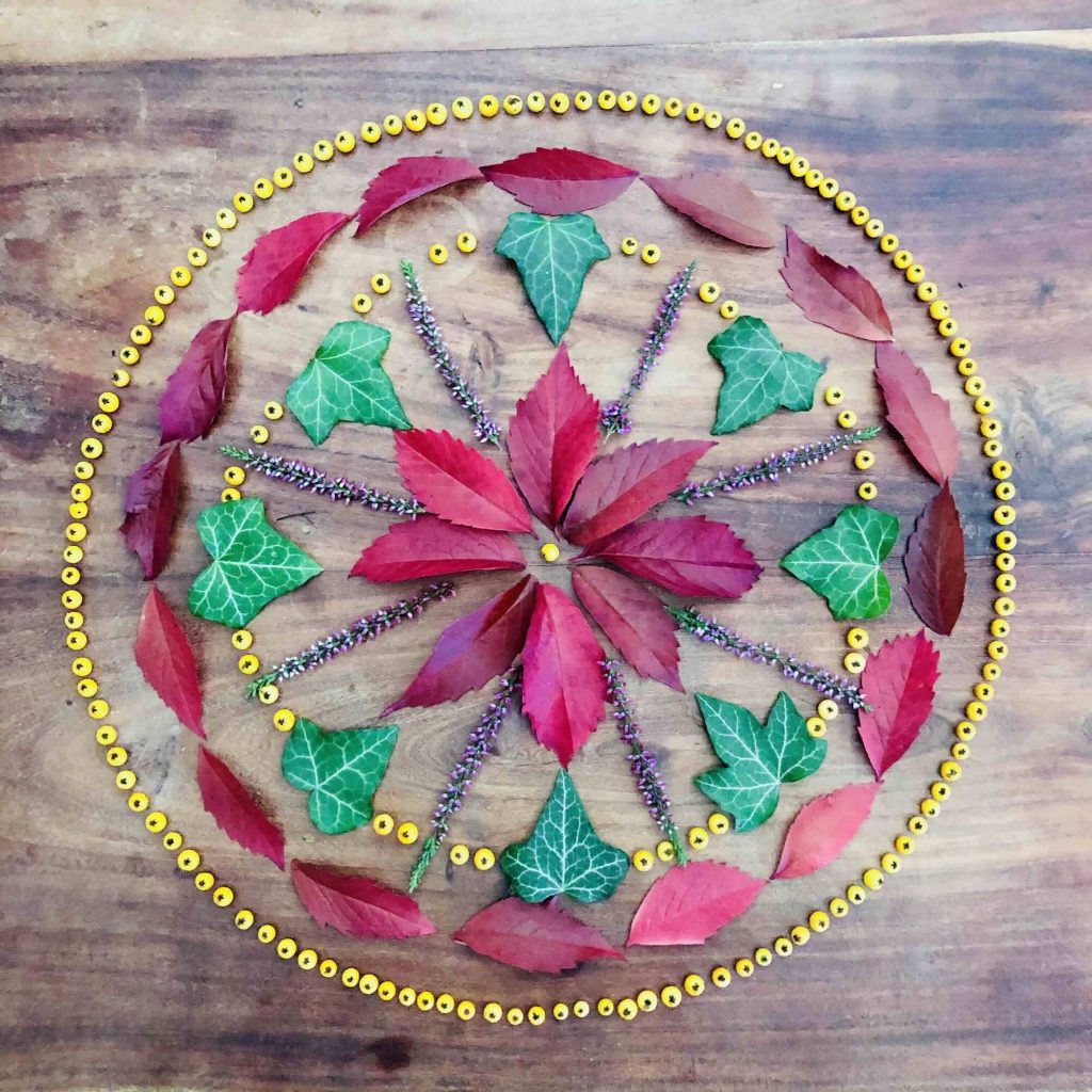 Seelenräume Natur Mandala von Claudia Fabrizy